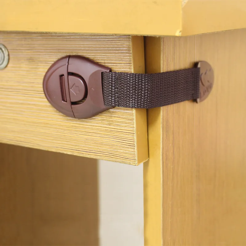 5 ピース/ロットブラウンキャビネット安全ロックベビー家具ド - Furniture Hardware Suppliers のレビューと価格