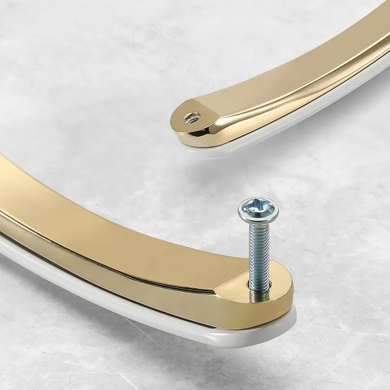 モダンなシンプル亜鉛合金製キャビネット引き出しハンドル、軽量 - Furniture And Hardware のレビューと価格